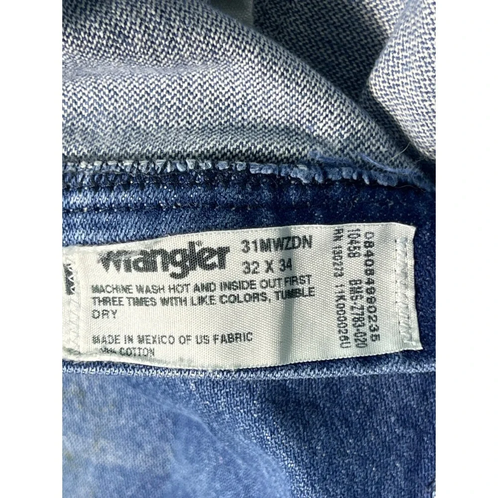Wrangler 31x32 Relaxed Fit Jeans Medium Wash Distressed Denim Mens